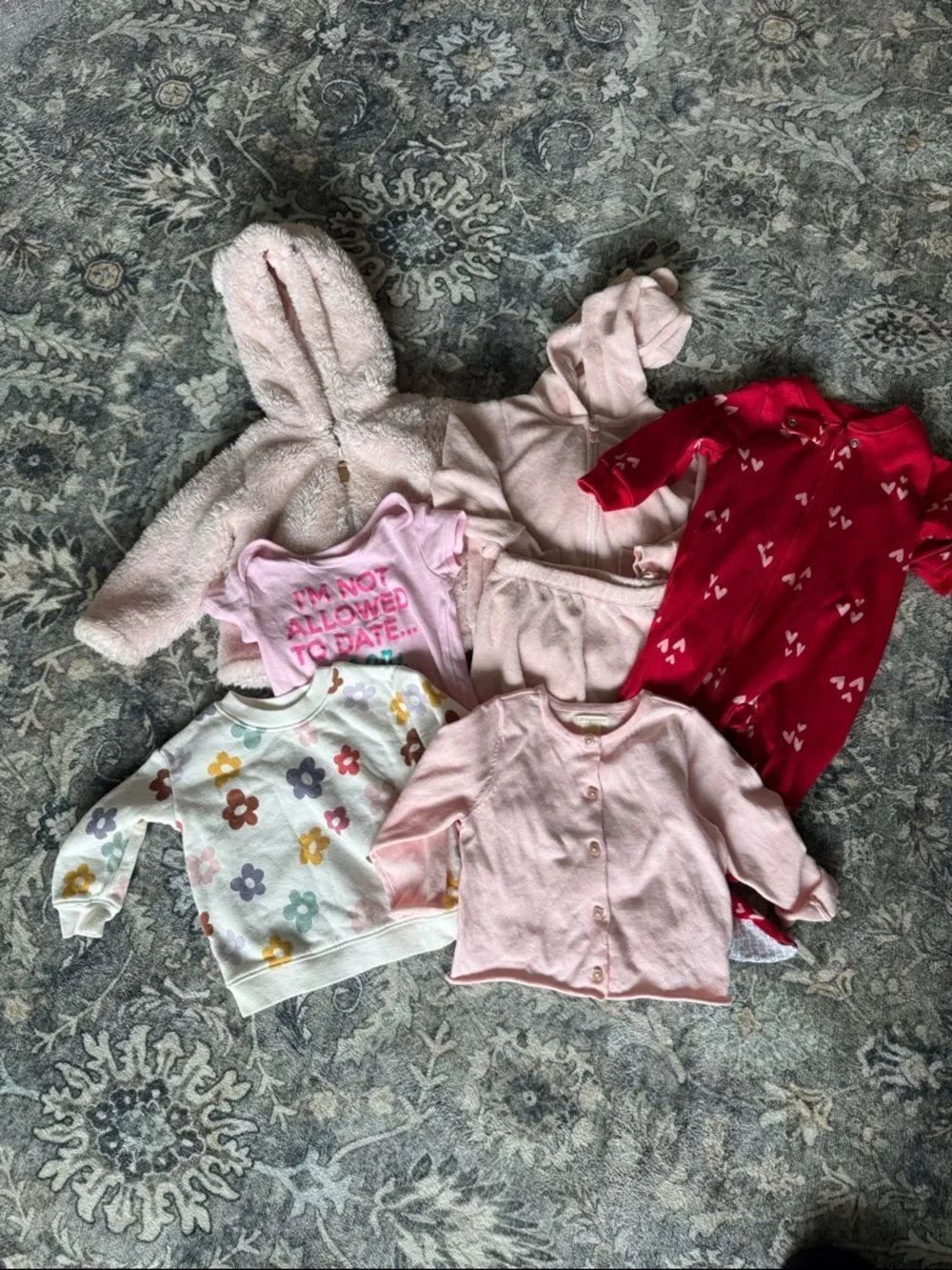 Bundle of 7 Baby Girls Clothes